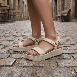 REEF Vista Higher Raya Sandals Vintage Sand Platform Lug Sole CJ6557 Size 9 *NEW